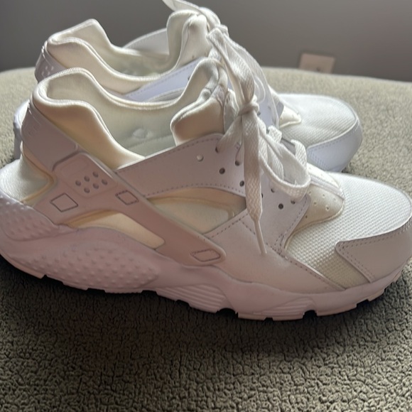 Nike Huaraches size 7Y - Picture 5 of 7